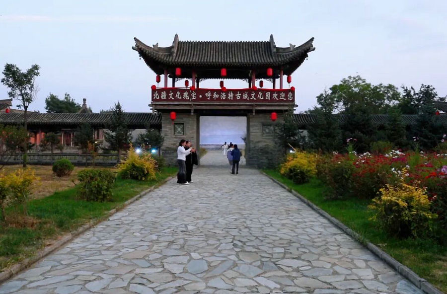 1759673093701331.jpg 01.jpg