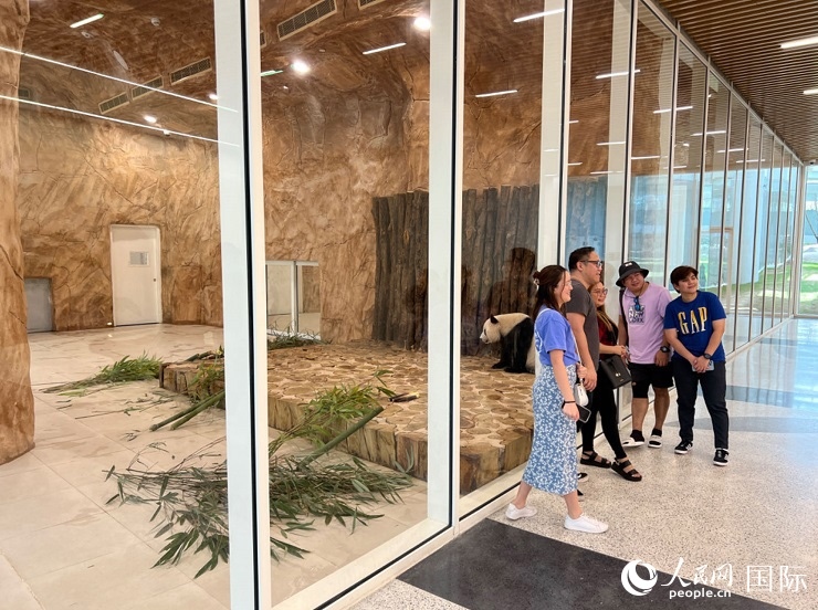 當(dāng)?shù)赜慰团c“四?！焙嫌啊Ｈ嗣窬W(wǎng)記者 張志文攝