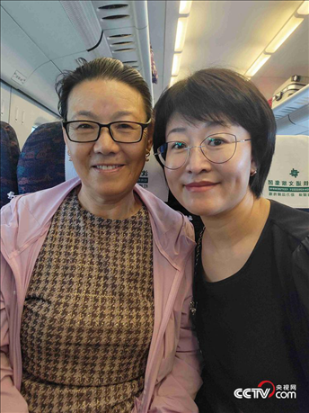 (呼群、寶力母女 受訪者供圖)