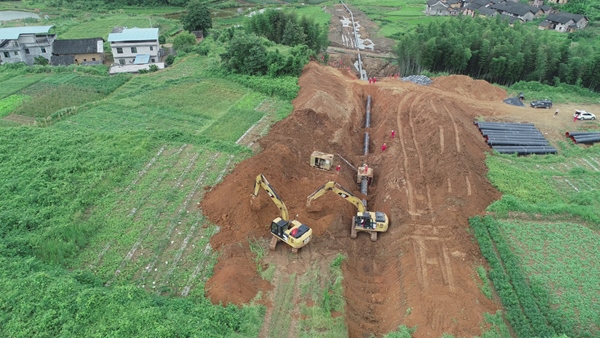 潛江—韶關(guān)輸氣管道廣西支干線建設(shè)現(xiàn)場。唐瑋峰攝