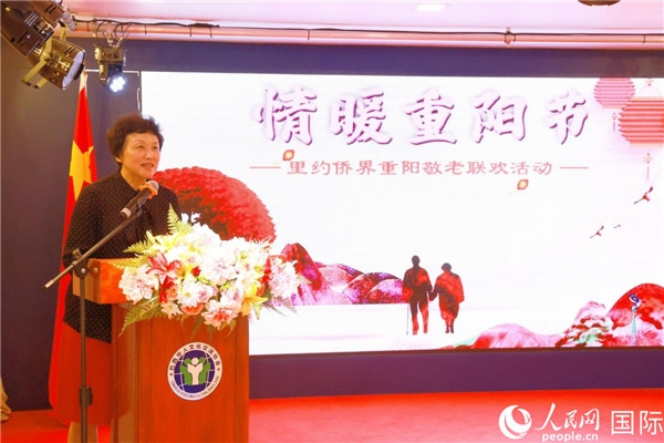 當(dāng)?shù)貢r(shí)間10月23日，國務(wù)院僑務(wù)辦公室主任陳旭（中）在巴西里約熱內(nèi)盧出席國務(wù)院僑辦代表團(tuán)與里約僑界座談會。 王天聰 攝