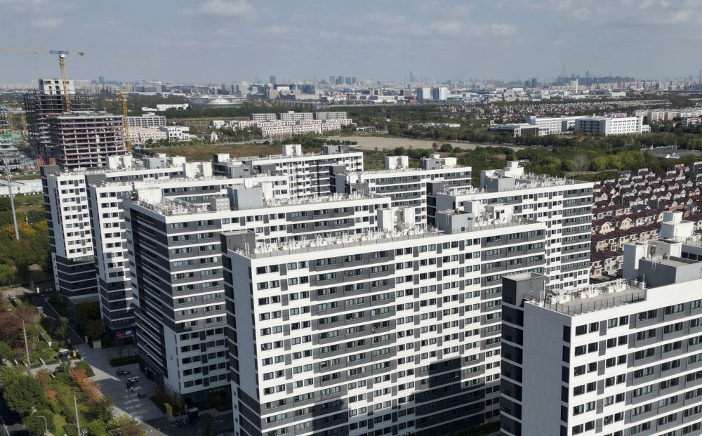 社區(qū)外景（無人機照片）。