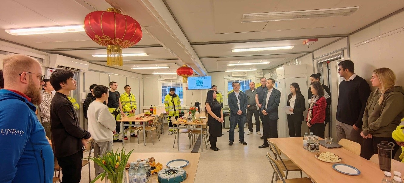 中國駐瑞典大使崔愛民走訪中鐵隧道局集團(tuán)瑞典工程公司。中國駐瑞典大使館供圖