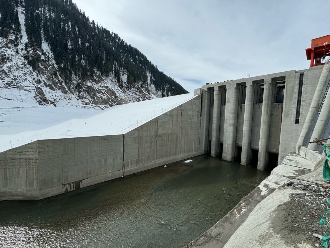 2月28日攝于蘇吉吉納里水電站溢洪道。中國(guó)能建葛洲壩集團(tuán)供圖