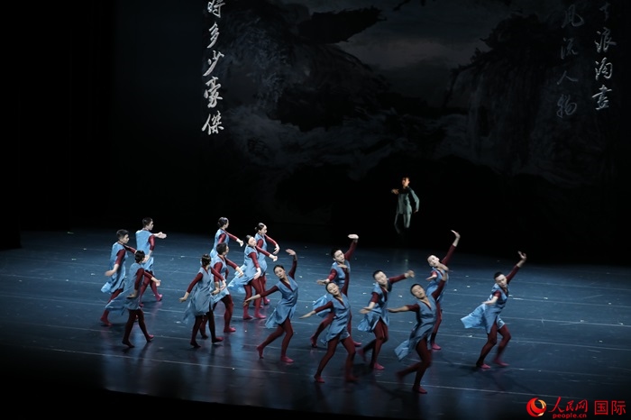 《詩憶東坡》美國巡演將持續(xù)2周，在華盛頓、紐約進行共計8場演出。人民網(wǎng)記者 李志偉攝
