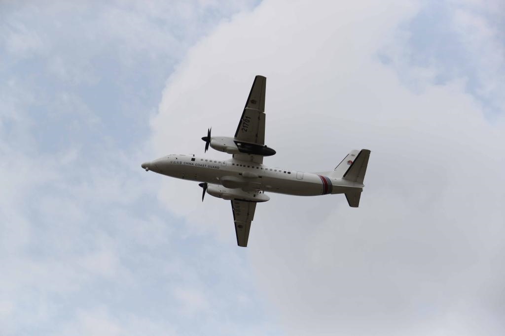 圖為5月14日海警飛機(jī)在休漁海域進(jìn)行空中巡查。（中國海警局南海分局供圖）