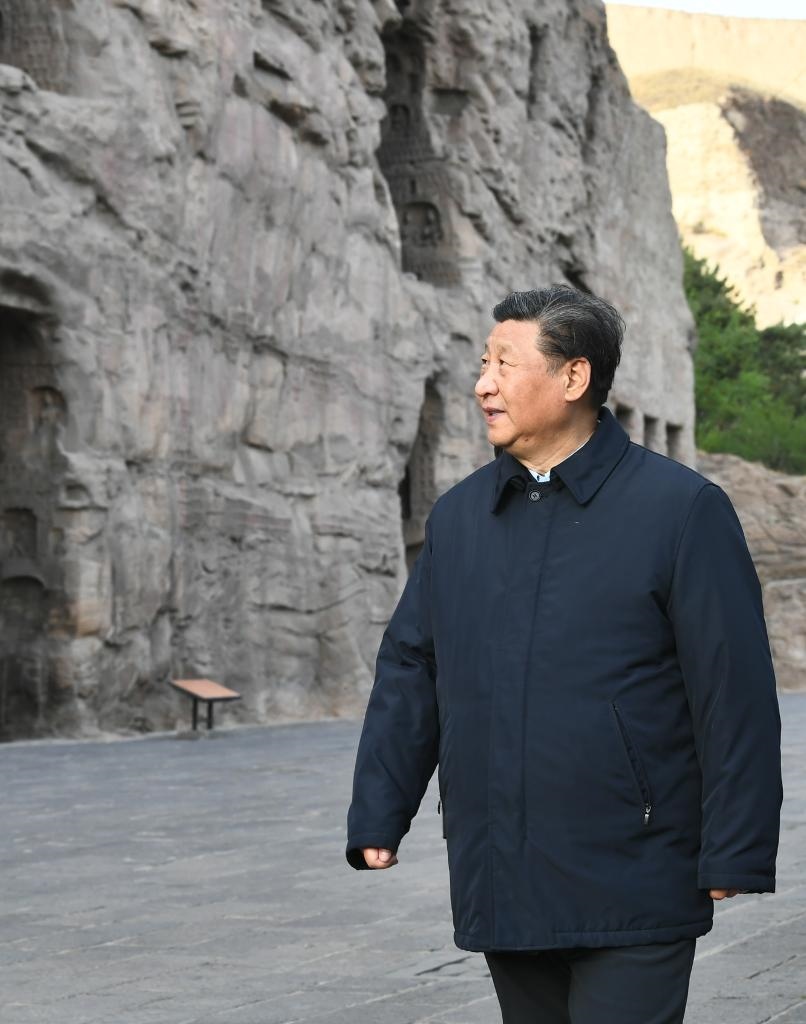 2020年5月11日，習(xí)近平總書記在山西云岡石窟實(shí)地了解歷史文化遺產(chǎn)保護(hù)情況。新華社記者 謝環(huán)馳 攝