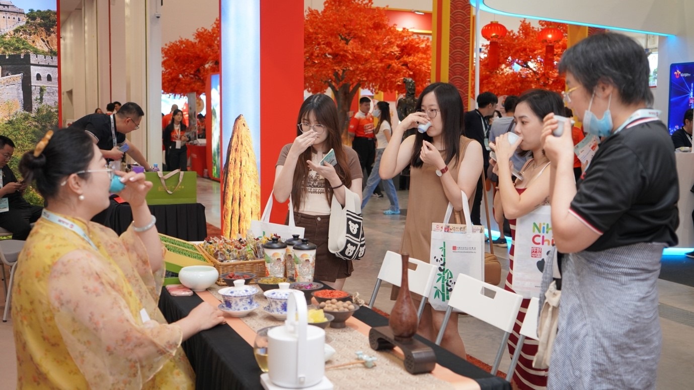 寧夏非遺八寶茶互動(dòng)展示。 吉隆坡中國文化中心供圖