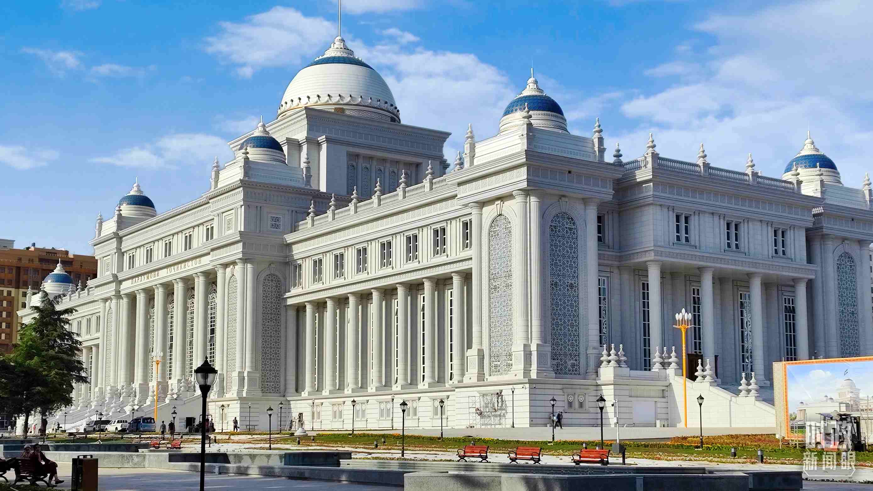 △中方援建塔議會(huì)大樓。（總臺(tái)記者員志軍拍攝）