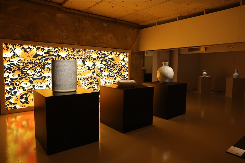 《新生萬物-中國非遺與當(dāng)代設(shè)計(jì)展》展廳。陽光媒體集團(tuán)供圖