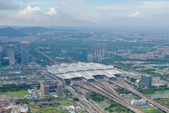 這是2024年6月23日拍攝的廣州南站（無人機照片）。新華社記者 劉大偉 攝