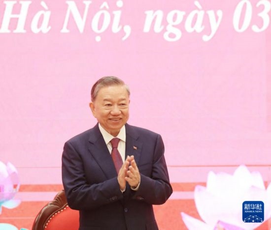 8月3日，在越南河內(nèi)，蘇林出席新聞發(fā)布會。新華社/越通社
