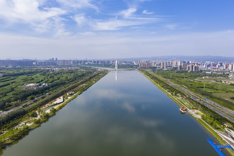 這是2023年6月27日在山西省太原市拍攝的汾河（無人機(jī)照片）。新華社記者 楊晨光 攝