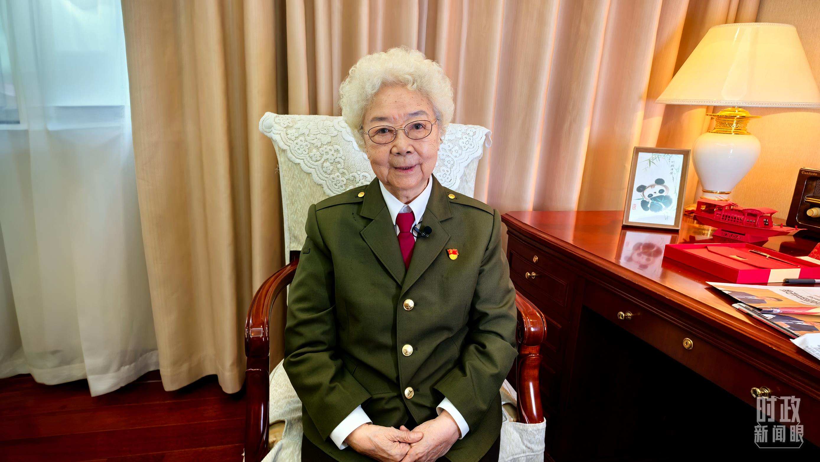 “人民藝術(shù)家”國(guó)家榮譽(yù)稱號(hào)獲得者田華。（總臺(tái)央視記者史偉拍攝）