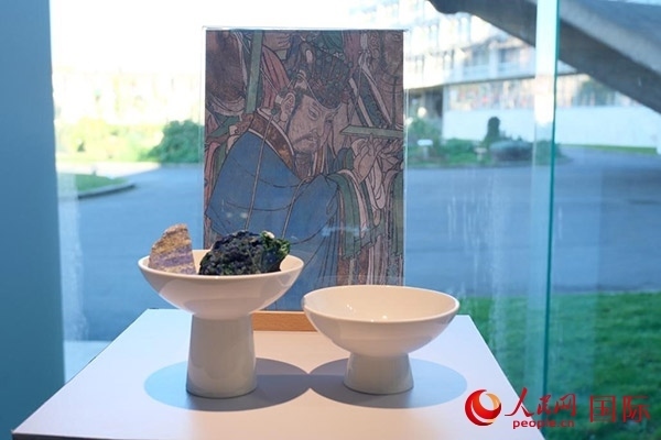 壁畫礦物質顏料展示。人民網(wǎng)記者 尚凱元攝