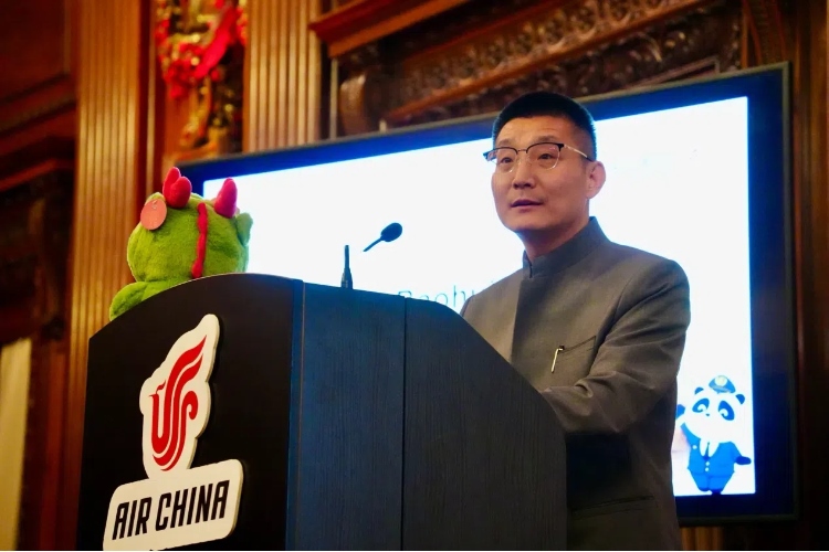 國航倫敦營業(yè)部總經(jīng)理夏寶輝致辭。吳若鳴攝