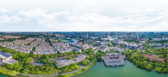 成都理工大學(xué)全景航拍圖。成都理工大學(xué)供圖