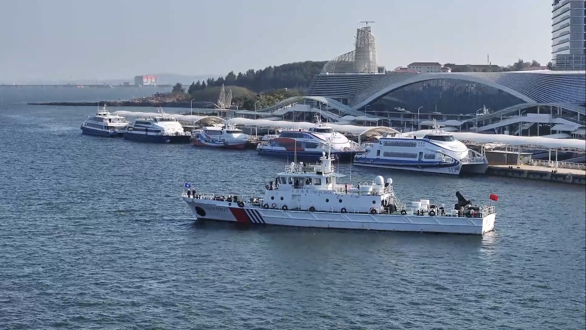 廈金“小三通”客運(yùn)航線創(chuàng)復(fù)航以來單日客流量新高。廈門海事局供圖