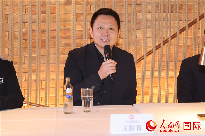 中國駐里約熱內(nèi)盧總領(lǐng)館副總領(lǐng)事王尉育在座談會上致辭。 人民網(wǎng)記者 時元皓攝